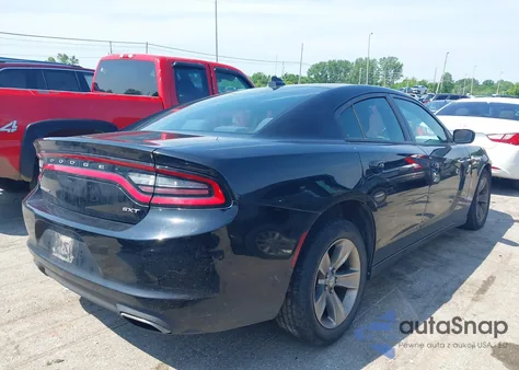 2016 Dodge Charger Sxt z USA, uszkodzony, nr VIN 2C3CDXHG6GH174032